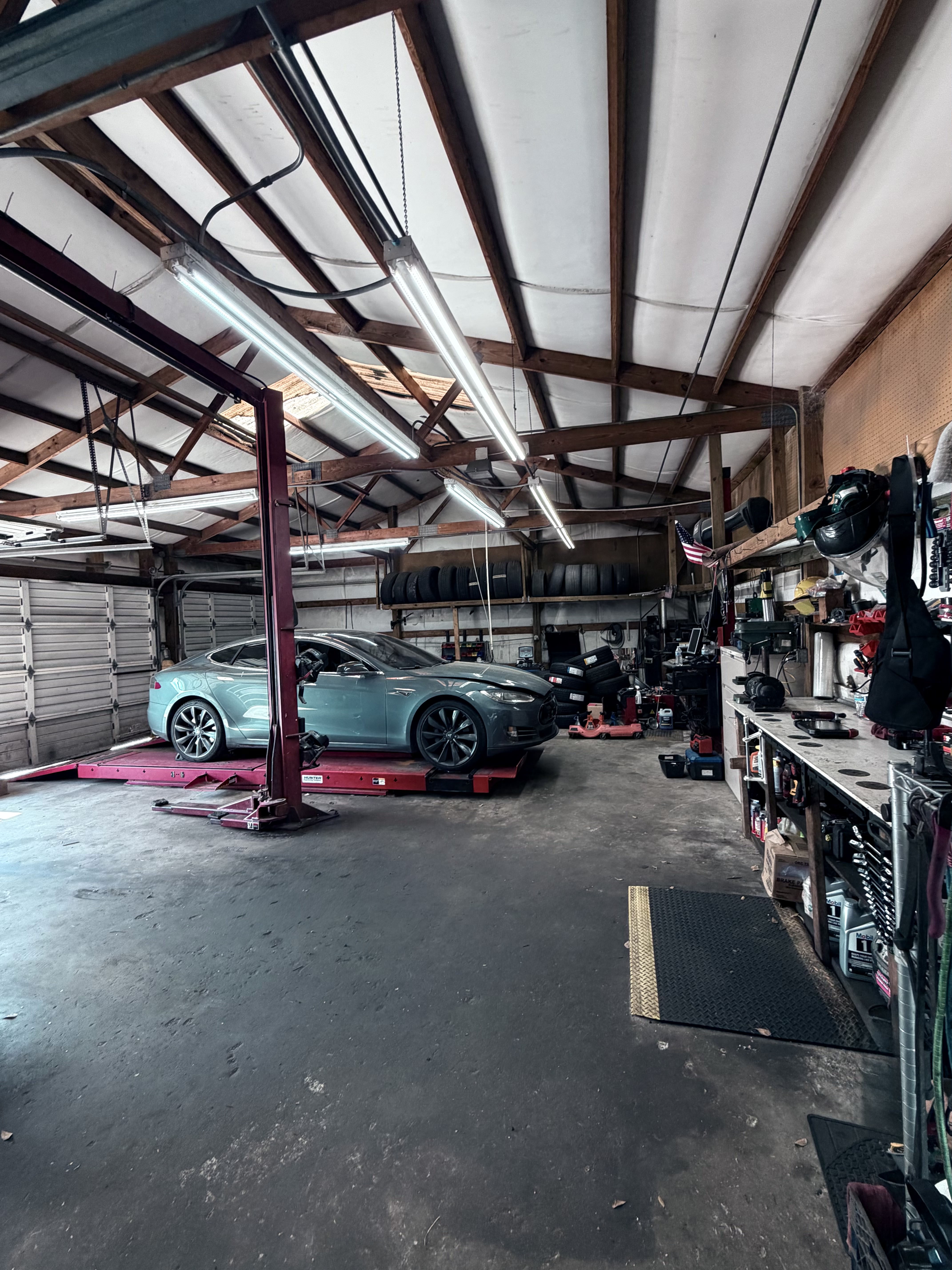 Ladson Auto Repair Shop shop interior